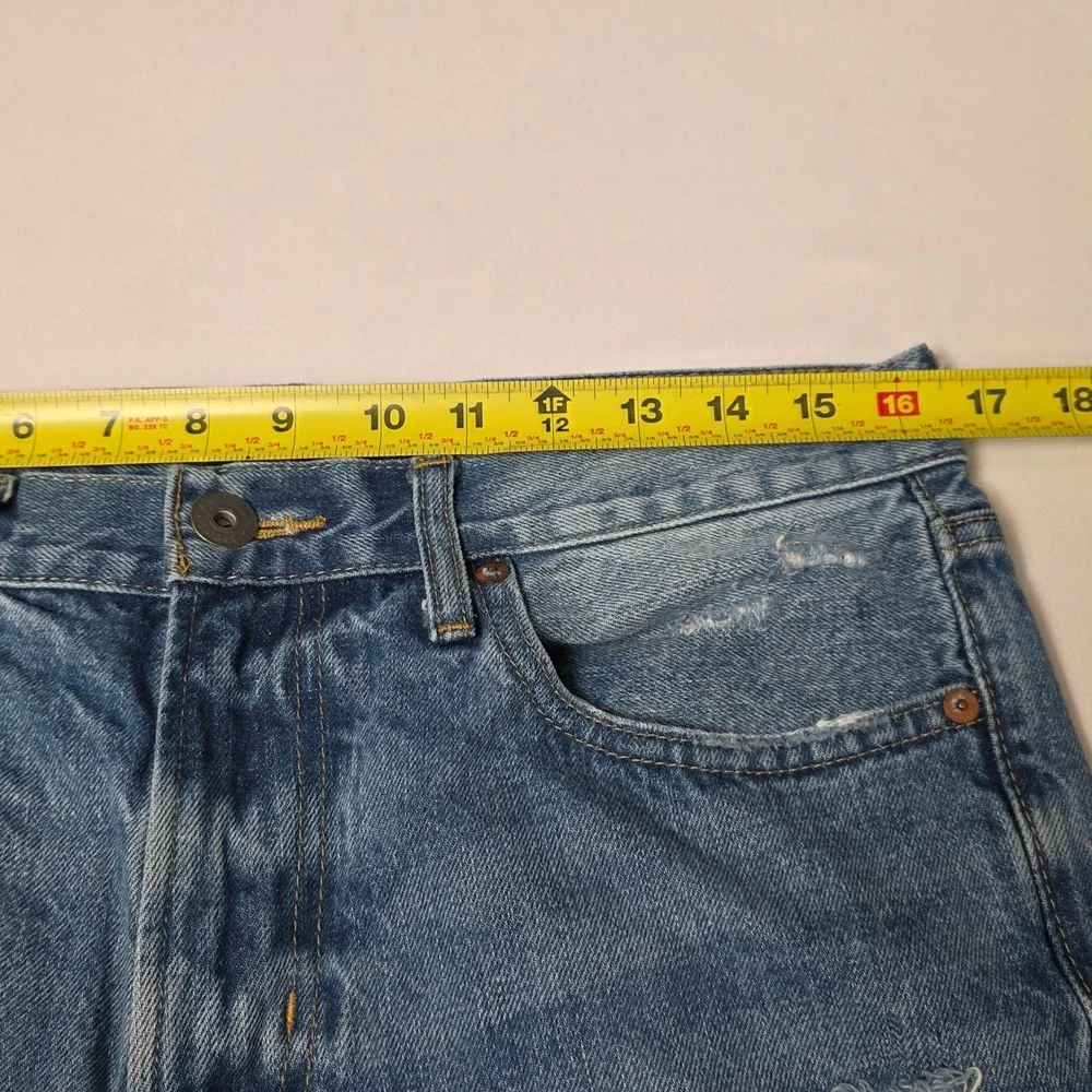American Eagle Denim Shorts Men 30 Blue Distressed Shredded Raw Hem Mid Rise‎
